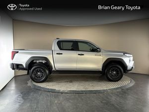 Toyota Hilux New Model SR5 - Image 3