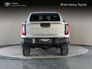 Toyota Hilux New Model SR5 - Image 4