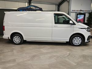 232 VOLKSWAGEN TRANSPORTER T6 30 -AUTOMATIC - Image 2