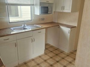Lovely Willerby Granada, fresh off a holiday park. - Image 2