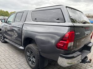23 Hilux Auto 68km Chassis safe Starting - Image 4