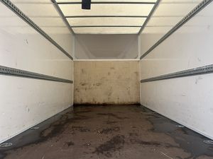 2022 Ford Transit Luton Box Van - Image 3