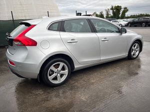 2016 Volvo V40 D2 2.0 Diesel Automatic - Image 3