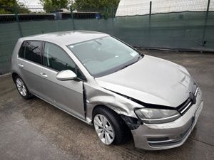 142 Volkswagen Golf 1.2 Tsi Automatic - Image 2