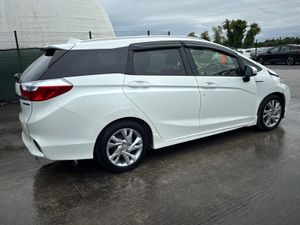 2018 Honda Shuttle Hybrid Light Damage - Image 3