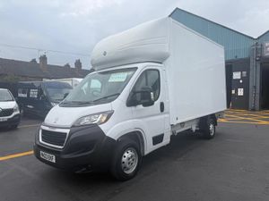 2023 Peugeot Boxer Luton Box Van - Image 2