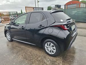 202 Toyota Yaris Automatic Light Damage - Image 4