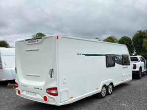 HIGH END Swift 6 Berth Fixed Bed Caravan - Image 4