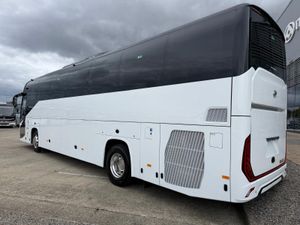 NEW HIGER V12 XL — 55 SEATER + GUIDE - Image 3