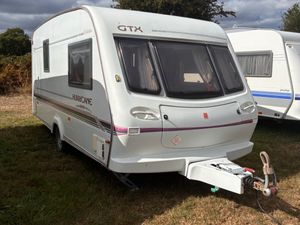 2 berth caravan - Image 2