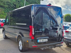 Mercedes-Benz Sprinter 319/36 Low Roof MWB - Image 3