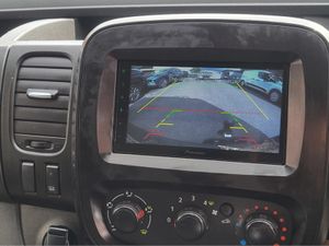 Renault Trafic LL30 ENERGY DCI 120 BUSINESS P - Image 2
