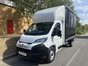 2025 Citroen Relay CurtainSider Van - Image 4