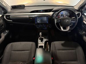 Toyota Hilux ICON D-4D 4WD DCB AUTO - Image 3