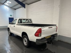 2020 Toyota Hilux PickUp Van - Image 3