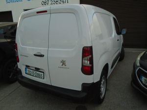 Peugeot Partner ACTIVE PLUS 1.5 BLUE H - Image 3