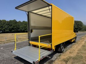 2020 Mercedes-Benz Sprinter Luton Box Van - Image 3