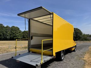 2020 Mercedes-Benz Sprinter Luton Box Van - Image 2