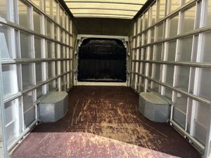 2020 Renault Master Luton Low Loader Van - Image 3