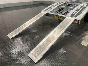 2020 Mercedes-Benz Sprinter Transporter Van - Image 3