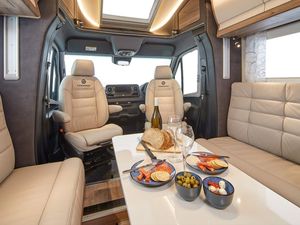 NEW COACHMAN TRVELMASTER 565 - Image 4