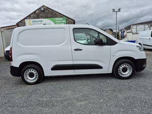TOYOTA PROACE CITY A/C INCLUDES VAT - Image 3