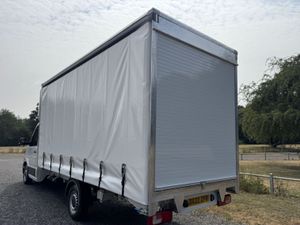 2022 Volkswagen Crafter CurtainSider Van - Image 4