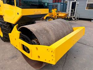 2013 Bomag 177 roller cabbed - Image 4
