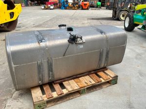 DAF XF 620 litre aluminium fuel tank. - Image 4