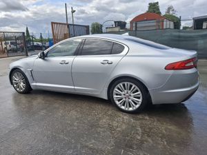 132 Jaguar XF Luxury premium 2.2 Automatic - Image 4