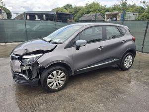 2017 Renault Captur 1.5 Diesel - Image 2