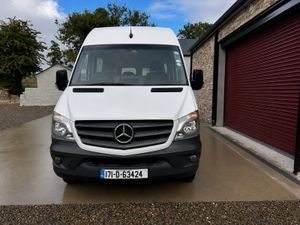 2017 Mercedes-Benz Sprinter 17 seater low miles - Image 3