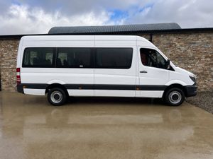 2017 Mercedes-Benz Sprinter 17 seater low miles - Image 4