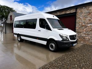 2017 Mercedes-Benz Sprinter 17 seater low miles - Image 2