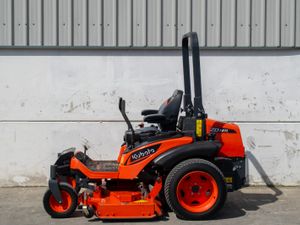 Kubota ZD1211 Lawnmower - Mint - Image 3