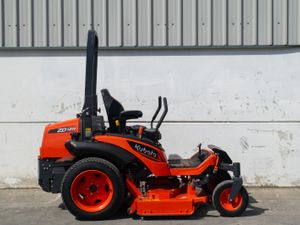 Kubota ZD1211 Lawnmower - Mint - Image 4