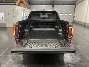 2024 Volkswagen Amarok PickUp Van - Image 2