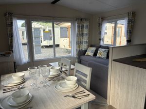 2026 DELTA WOODBURY 32X12 2 BED EX DEMO MODEL - Image 4