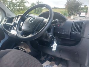 OPEL MOVANO 2023' 140 BHP / L3H2 - Image 4