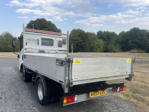 2023 Isuzu Grafter Tipper Van - Image 4