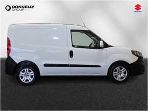 Fiat Doblo Cargo L1 Diesel Tecnico - Image 3