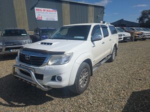 Toyota Hilux 3.0 D4D Invincible - Image 4