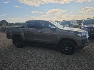 Toyota Hilux 2.8 D4D SR5 204Bhp - Image 3