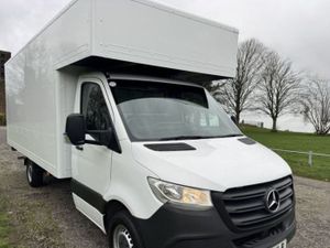 2022 Mercedes-Benz Sprinter Luton Box Van - Image 3