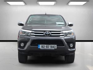 Toyota Hilux Invincible auto with canopy - Image 2