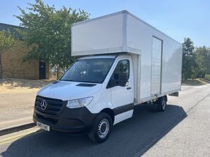 2021 Mercedes-Benz Sprinter Luton Box Van - Image 4