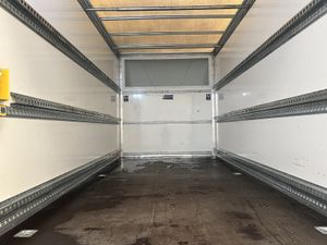 2022 Ford Transit Luton Box Van - Image 3