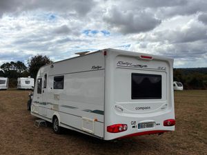 Beautiful little Fixed bed van - Image 4