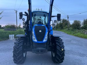2024 New Holland T5.120 with MX Loader - Image 3