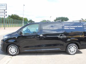 2023 Vauxhall Vivaro 3100 L2H1 Window Wash Van - Image 4